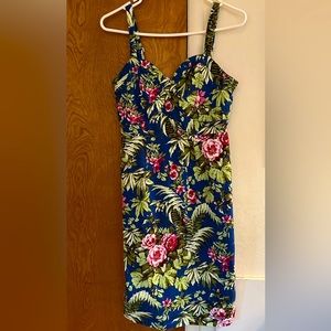 Lindy Bop dress, size 8, floral pinup style in good condition